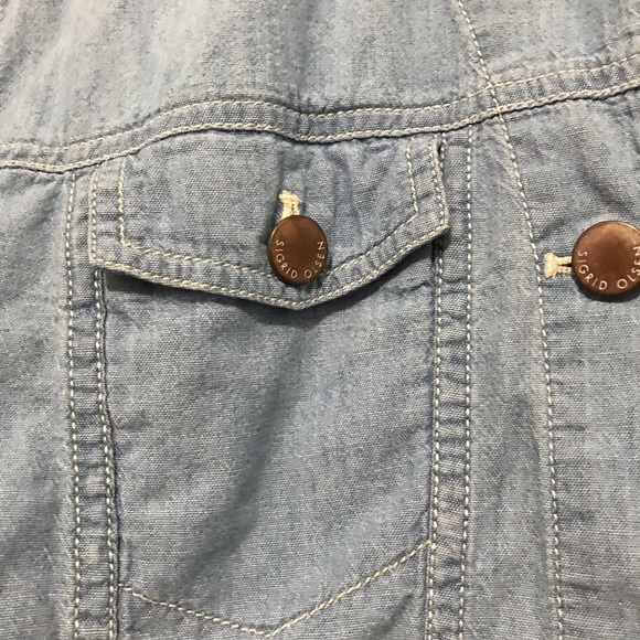 Sigrid Olsen light washed chambray. That is lightweight cotton jacket.Size Large - Picture 3 of 12